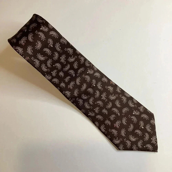 2/$30 VINTAGE Italian Brown Paisley Foulard Silk Tie - Picture 11 of 12